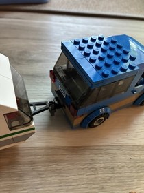 LEGO CITY 60117  Van & Caravan - 100% Complete Build/minifigs