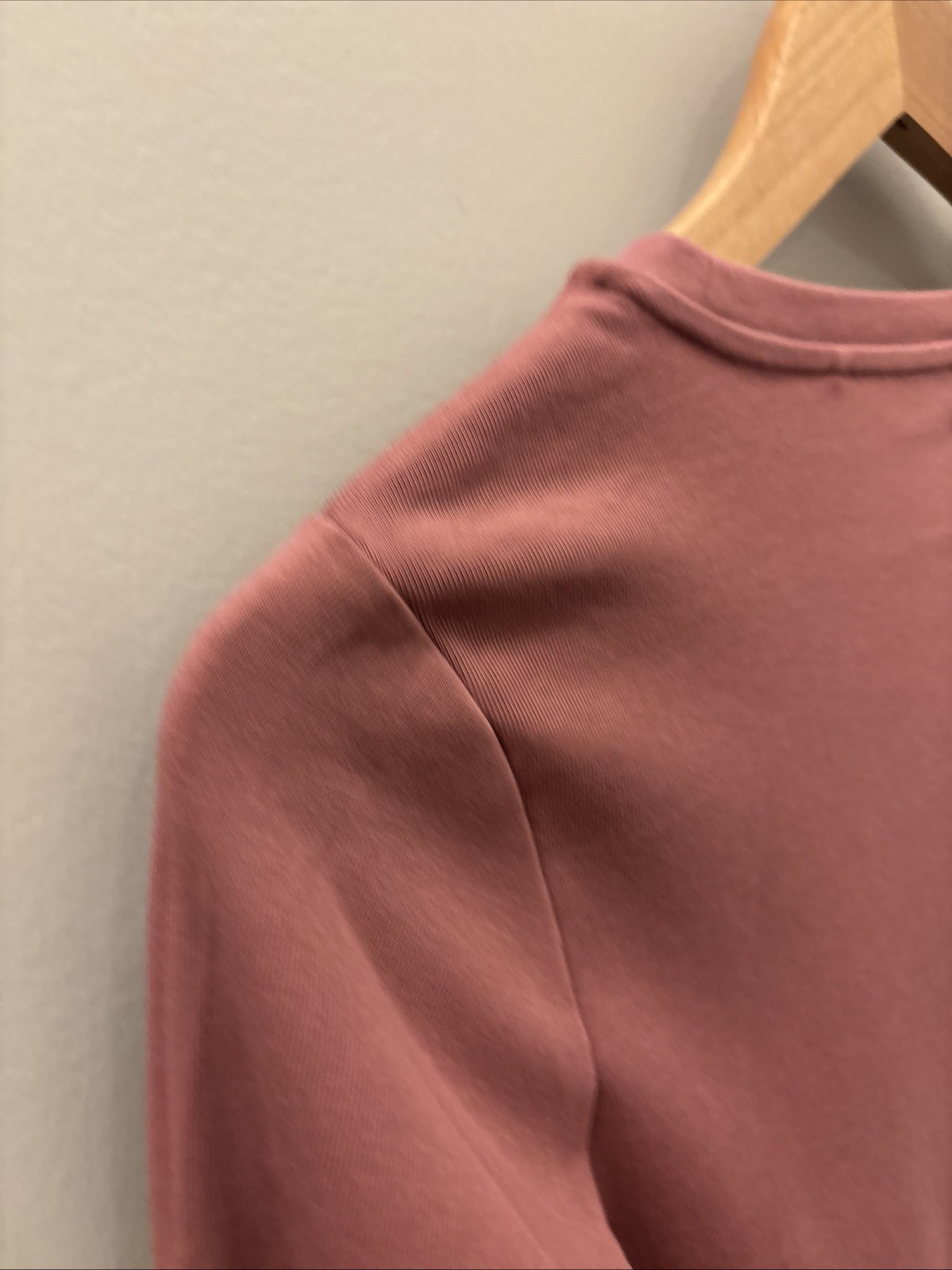 Uniqlo Jersey Style Knit Long Sleeve Women Medium Rose thumbnail 8