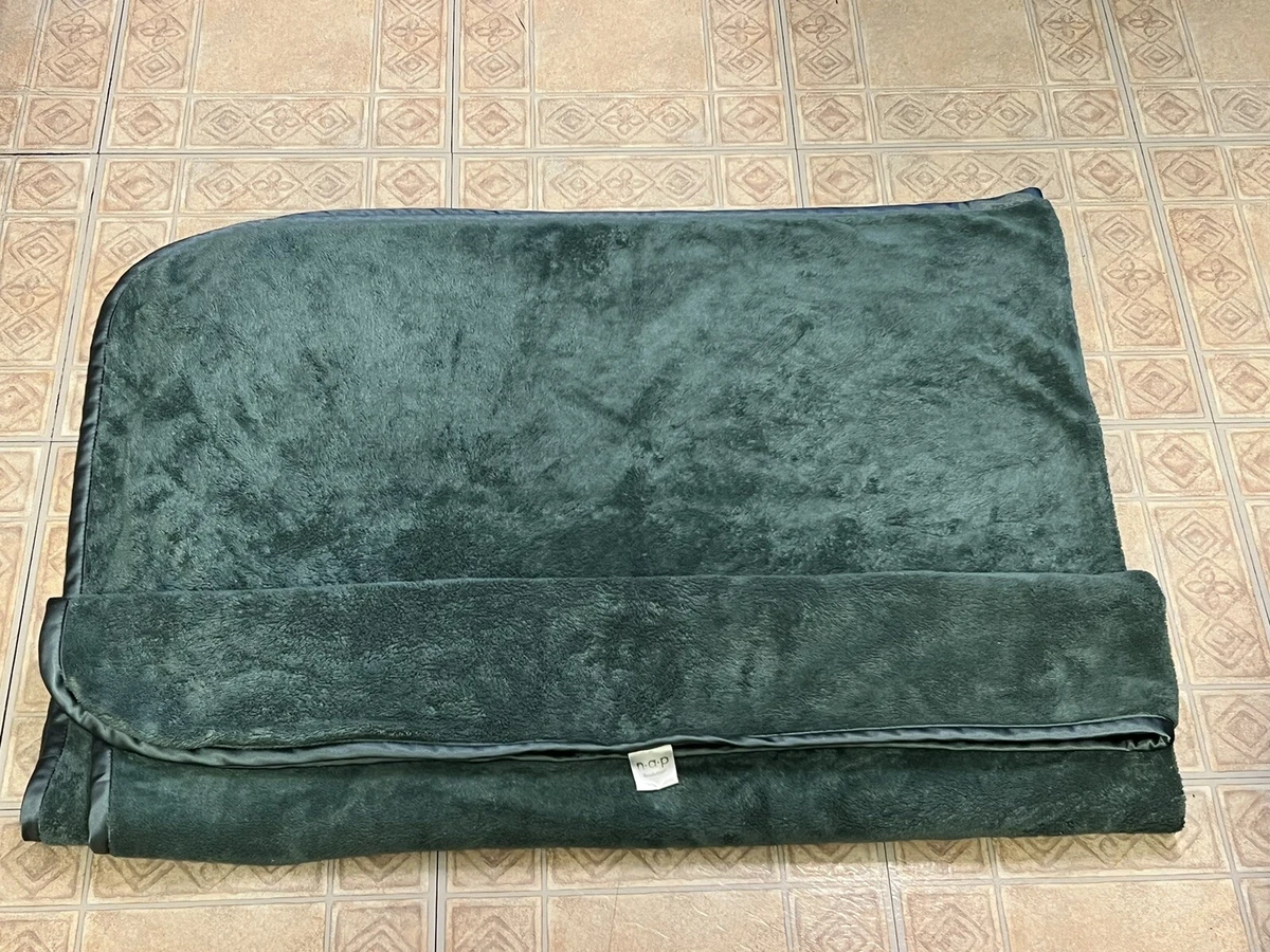 Brookstone NAP forest Green Blanket Thin Satin Trim 36 x 60 pre owned | eBay