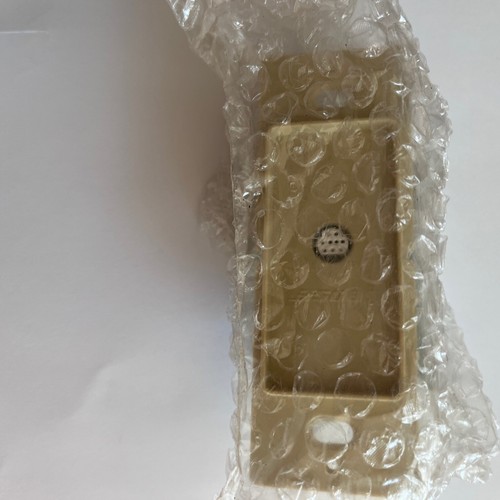 Placa de pared Bose Ivory Single Source Media Destination Lifestyle Acoustimass TA2 - Imagen 2 de 6