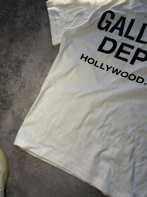 Gallery Dept半袖tシャツライトブルーteeロゴHollywood Gallery Dept Baby Blue WHITE Souvenir Hollywood Logo Tee