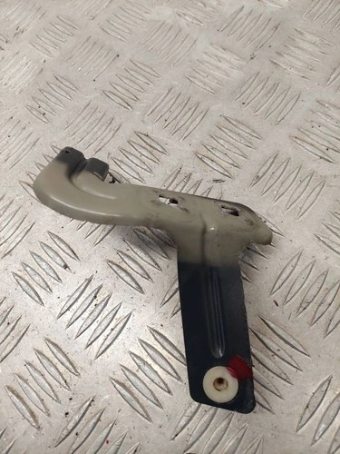 BMW 3 F30 F35 F31 2012 Vorne links Halterung Kotflügel 7253821