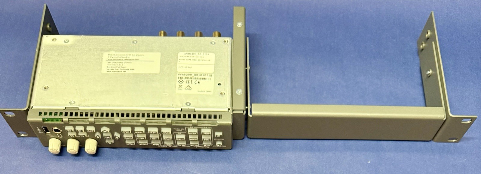 Tektronix WVR5200 SD/HD Multiformat Compact Waveform Rasterizer OPT: A0, AUD