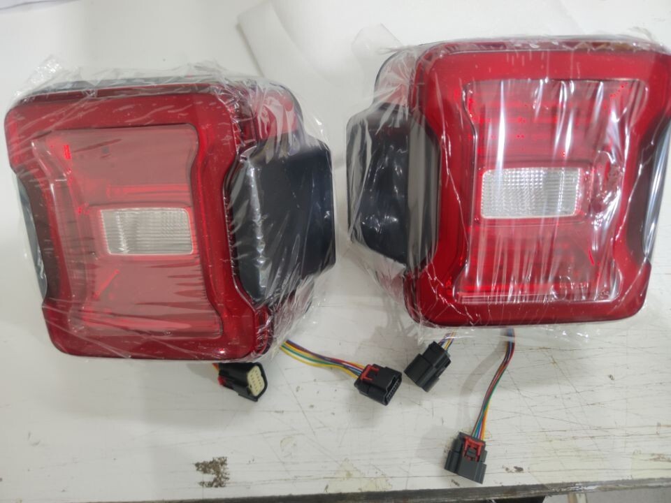 2PCS LED Taillight w/Blind Spot Plug & Brackets For Jeep Wrangler