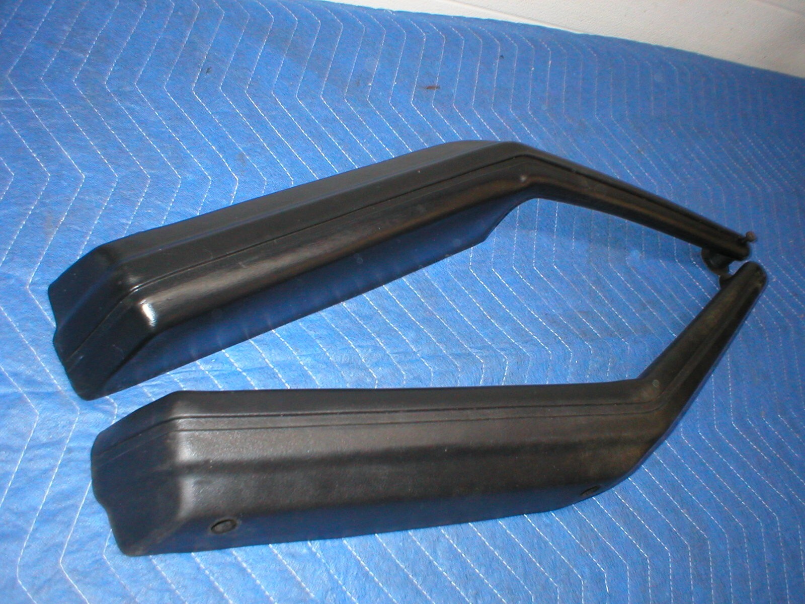 Foto 1 di 8