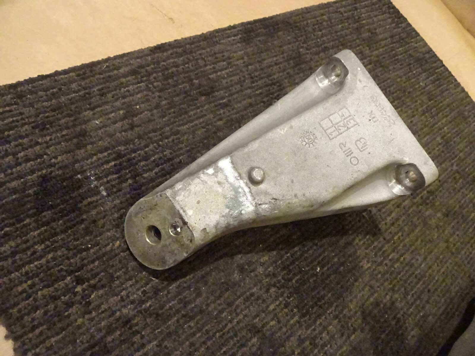 Ferrari California - RH Motor Mount Support Bracket - P/N 244633