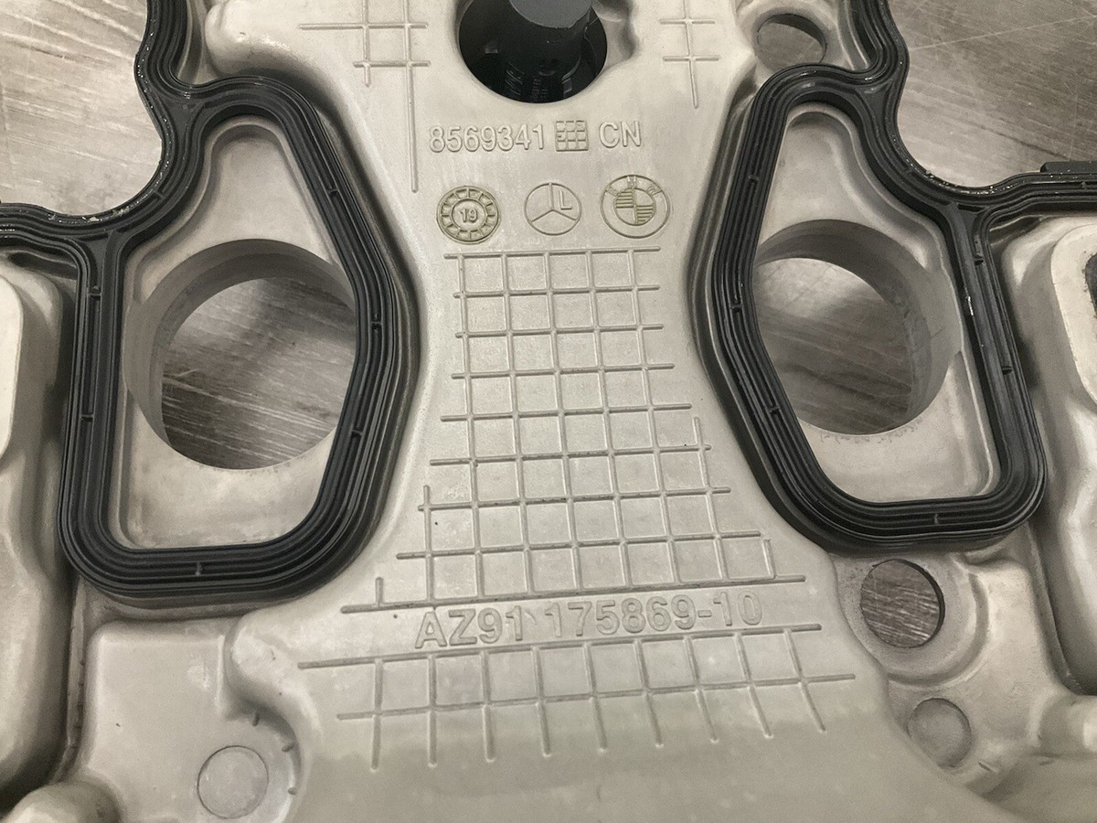 い BMW S1000RR 2020 2021 S 1000RR Cylinder Head Valve Engine