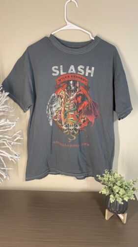 SLASH Featuring Myles Kennedy And The Conspirators Living The Dream Tour  Shirt L