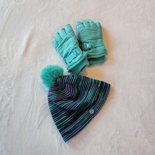 Girls Champion Hat Gloves Sz 4