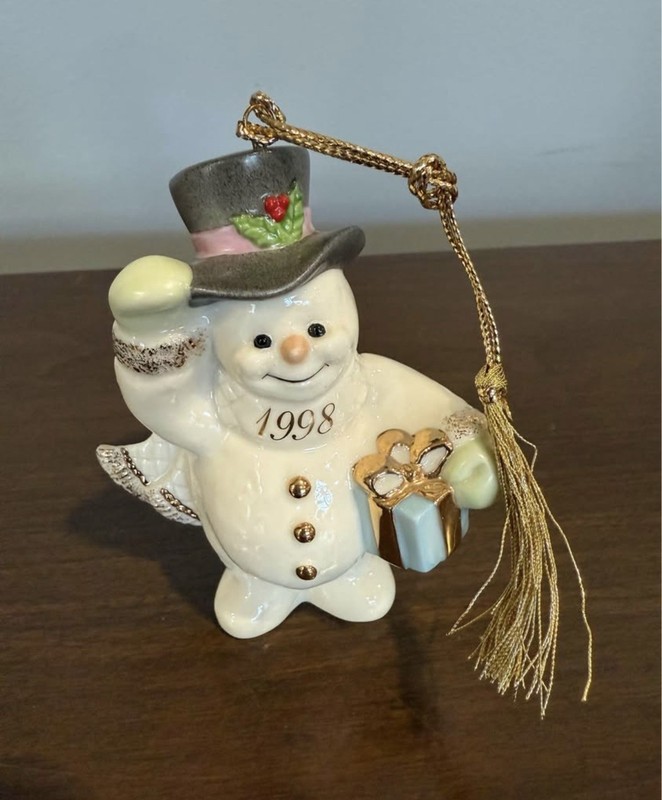 Lenox Snowman Ornament - 1998