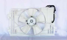 Dual Radiator & Condenser Cooling Fan Assembly for 03-08 Toyota Matrix AT