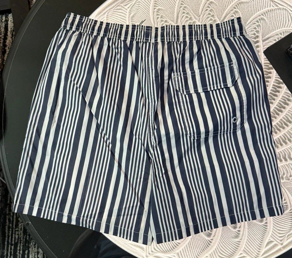 Barbour Men’s Swim Trunks NWT Vertical Stripe 6 Inch Inseam Navy White Large - Image 3 of 4