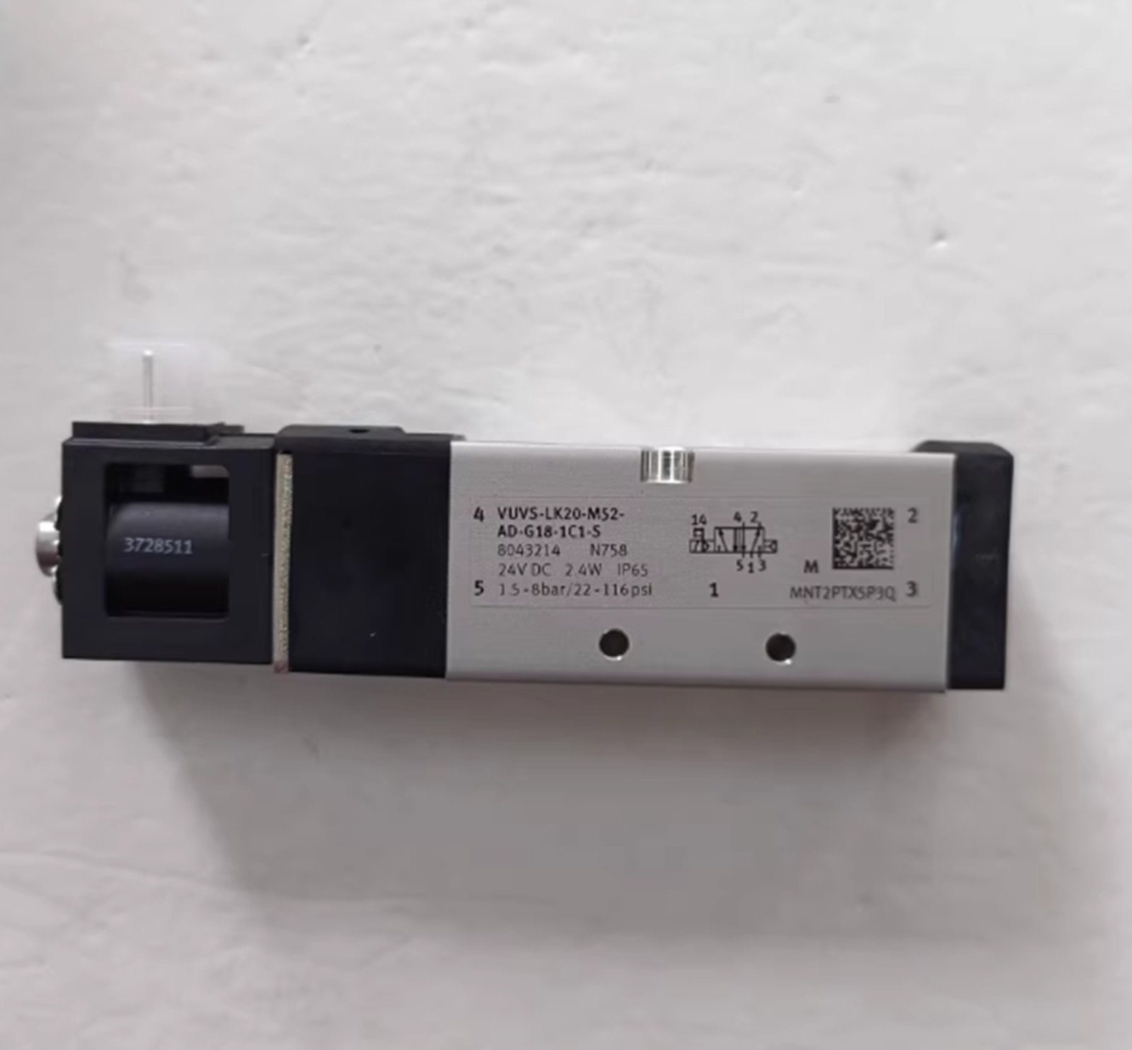 NEW FESTO VUVS-LK20-M52-AD-G18-1C1-S 8043214 Solenoid Valve