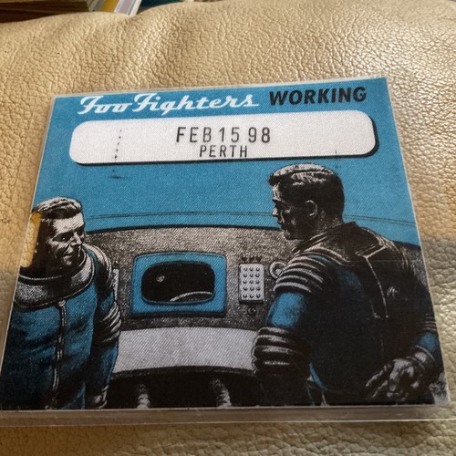 FOO FIGHTERS BACKSTAGE PASS FEB 1998 PERTH LAMINATED