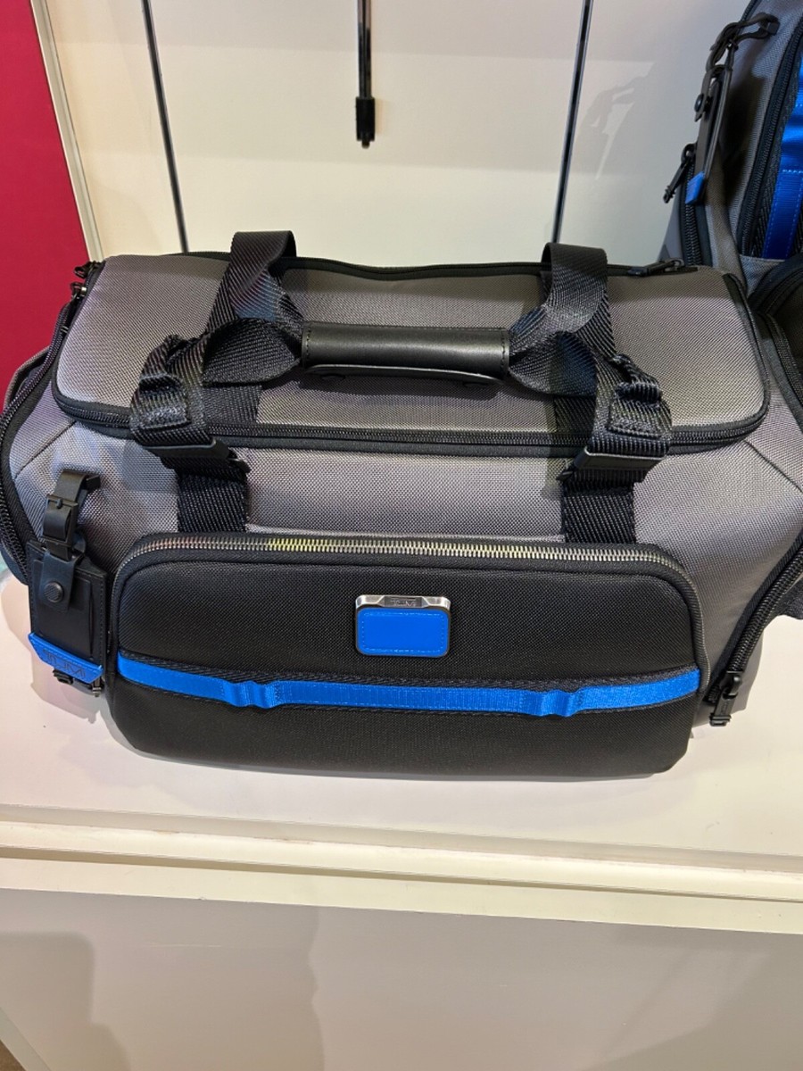 TUMI 「メイソン」ダッフル ALPHA BRAVO グレイ/ブルー Amazon | TUMI - Alpha Bravo Mason ダッフル - メンズ