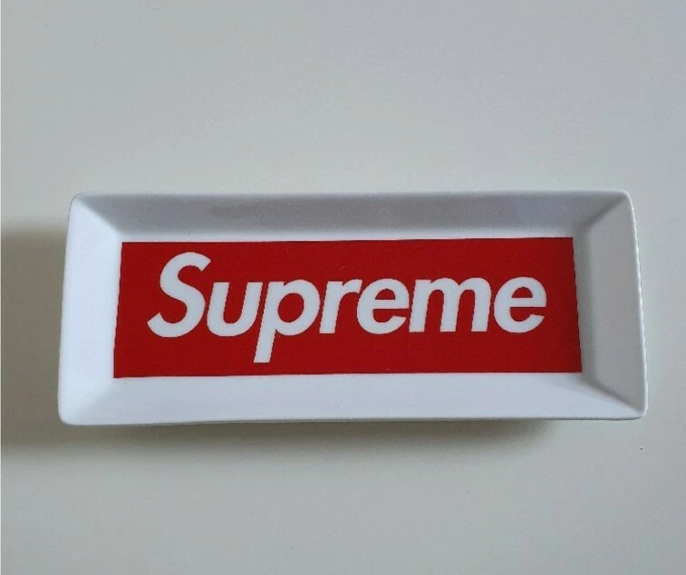 Cendrier plateau céramique blanche logo boîte rouge FW14 Supreme accessoire vintage 2014