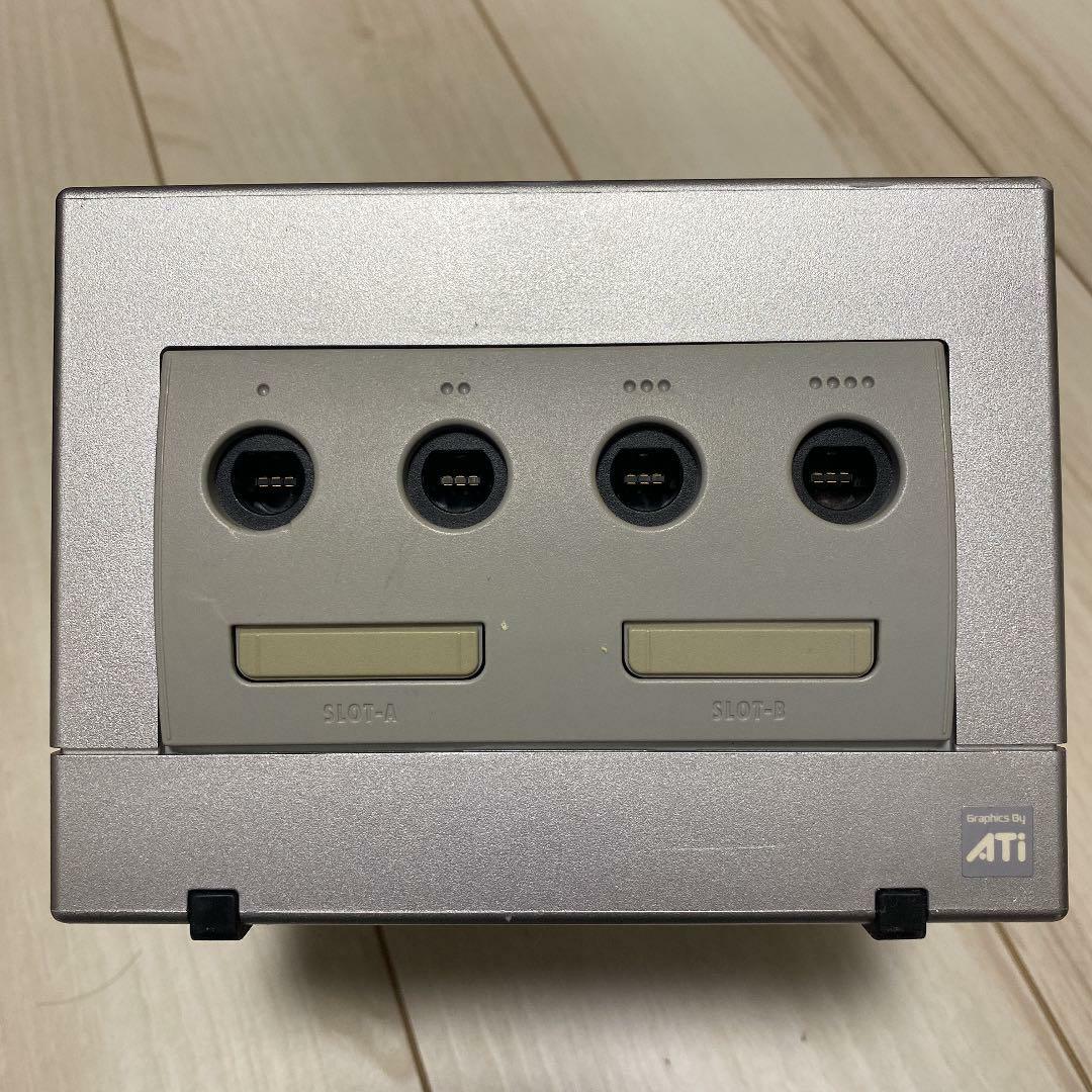 Nintendo Game Cube NTSC-J Silver console with game Japan