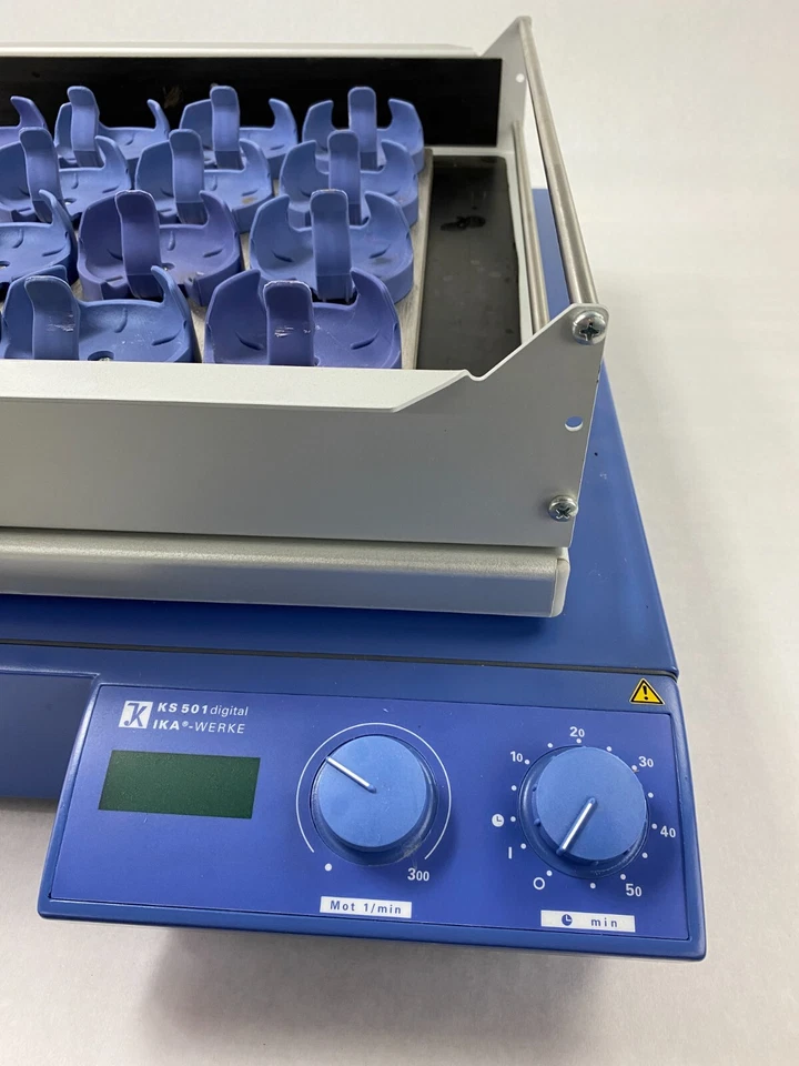 Agitador orbital digital IKA KS 501 D S1 enciende Foto 3 de 4