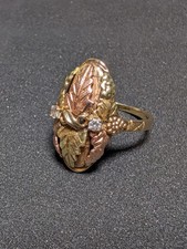 Vintage Black Hills Gold 10K-12K 4g Accent Leaf Diamond Ring Two Tone Size 7