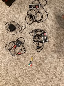 Nintendo NES Gray Console Bundle w/ console, controllers, games, 2 controllers