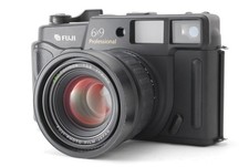 Near MINT Fuji Fujifilm GW690III Pro Medium Format Camera From JAPAN