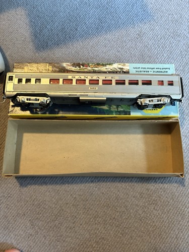 Coche de pasajeros aerodinámico Athearn escala HO Santa Fe #3653 modelo de tren | Condition: Used