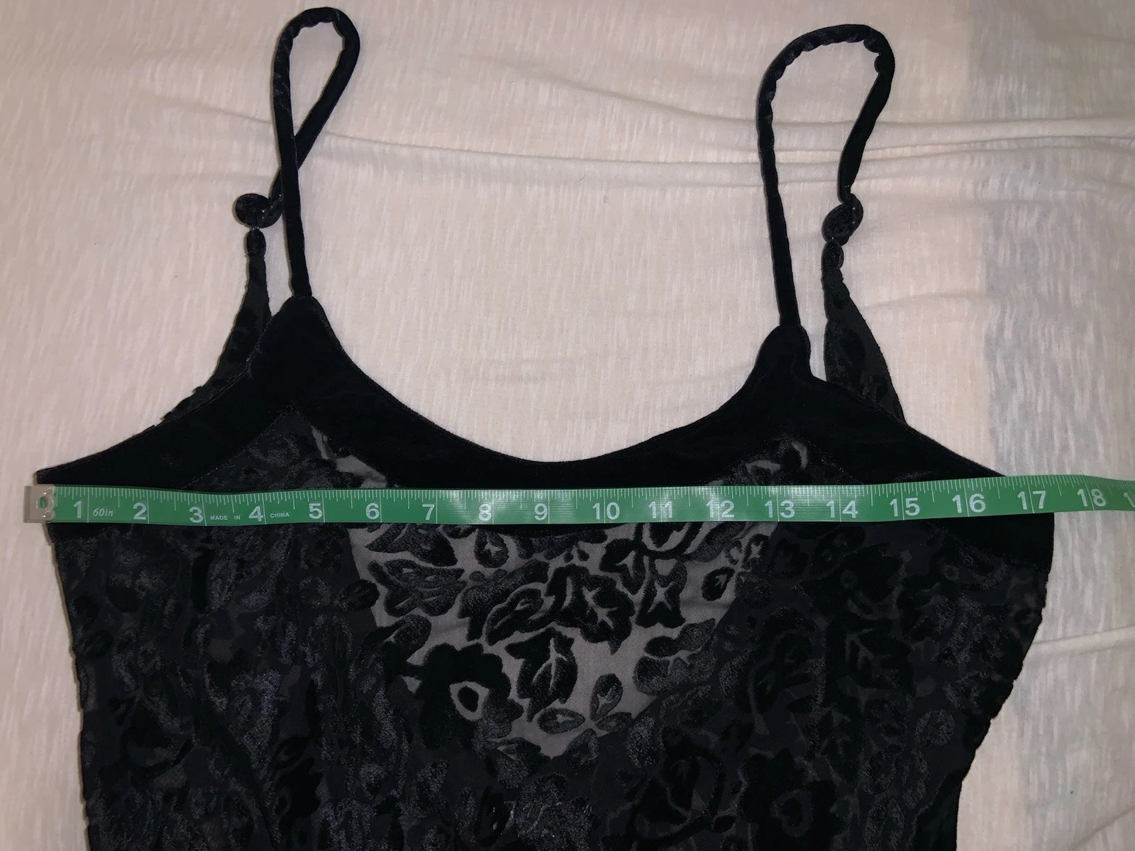 UNDERCOVER Abito slip lingerie velluto burnout nero vintage Victoria’s Secret taglia media?
