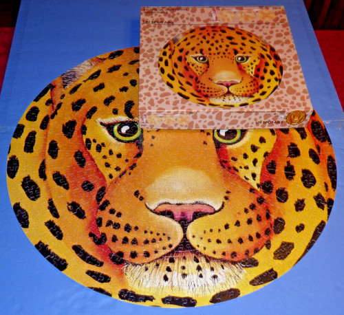 UN-SPOT-ABLE Leopard COMPETITION Round Jigsaw Puzzle APC COMPLETE Assembled