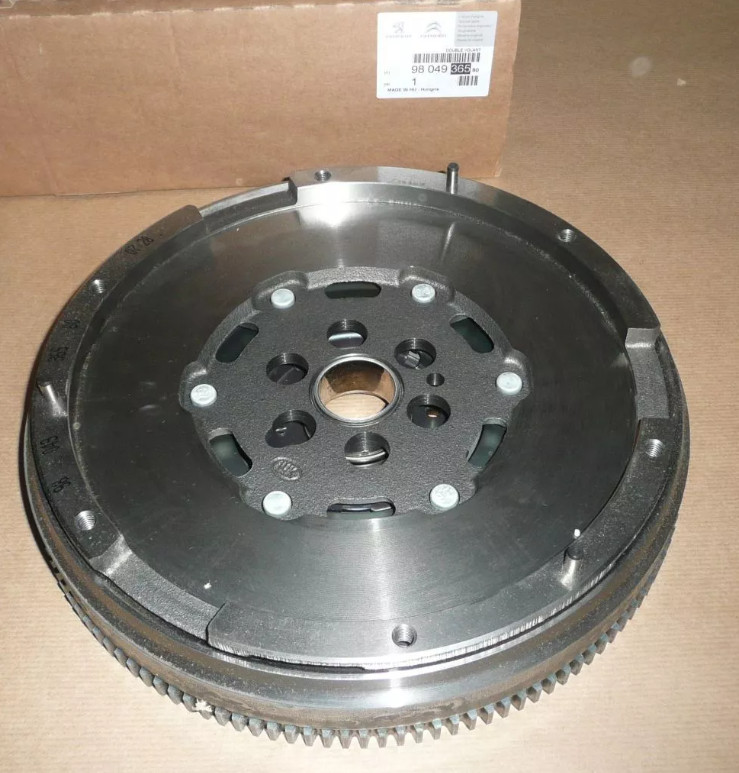 Volant moteur bimasse pour réparation embrayage Peugeot Traveller et 208