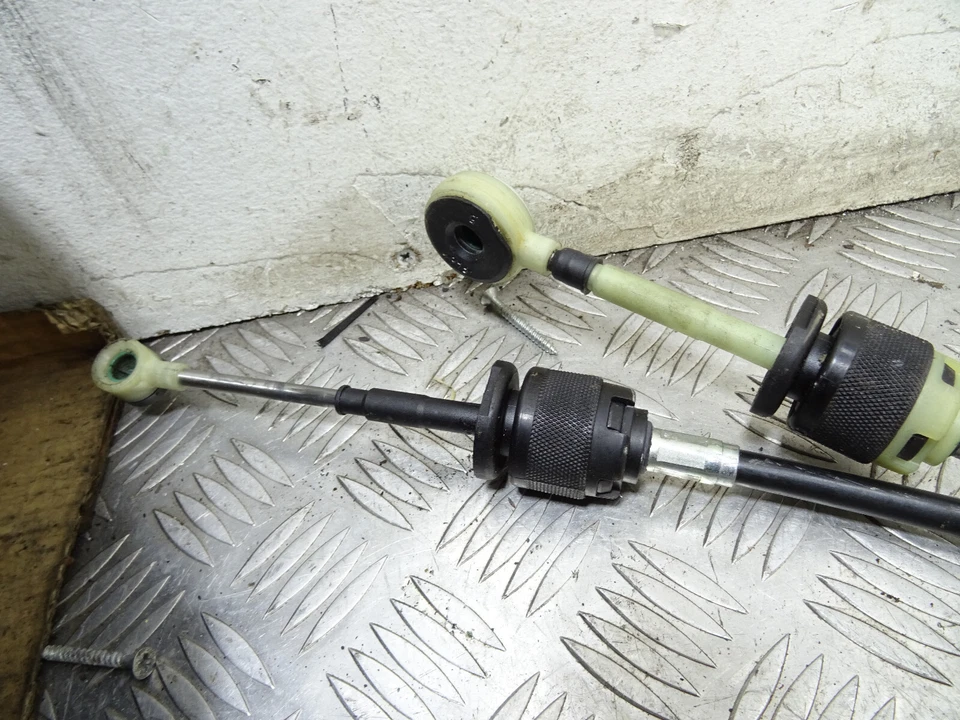 2017 FORD KUGA MK2 1.5 DIESEL 6 SPEED MANUAL GEAR LINKAGE CABLE *9212 - Image 2 of 4