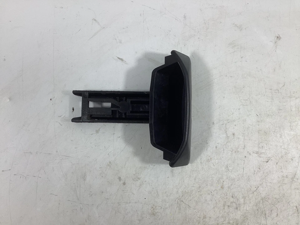 Manija de liberación de freno de estacionamiento Mercedes Benz C300 2010-2013 A2044200177 OEM. Foto 4 de 4
