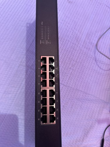 TP-Link 16 Port Gigabit Ethernet Switch Plug and Play Unmanaged TL-SG1016 - Picture 12 of 15
