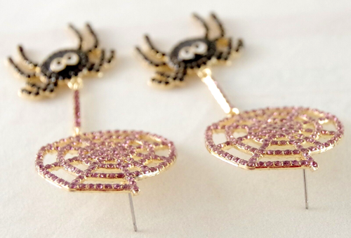3" NEU BETSEY JOHNSON STRASS SPINNE & NETZ TROPFEN BAUMELN HALLOWEEN OHRRINGE - Bild 12 von 17