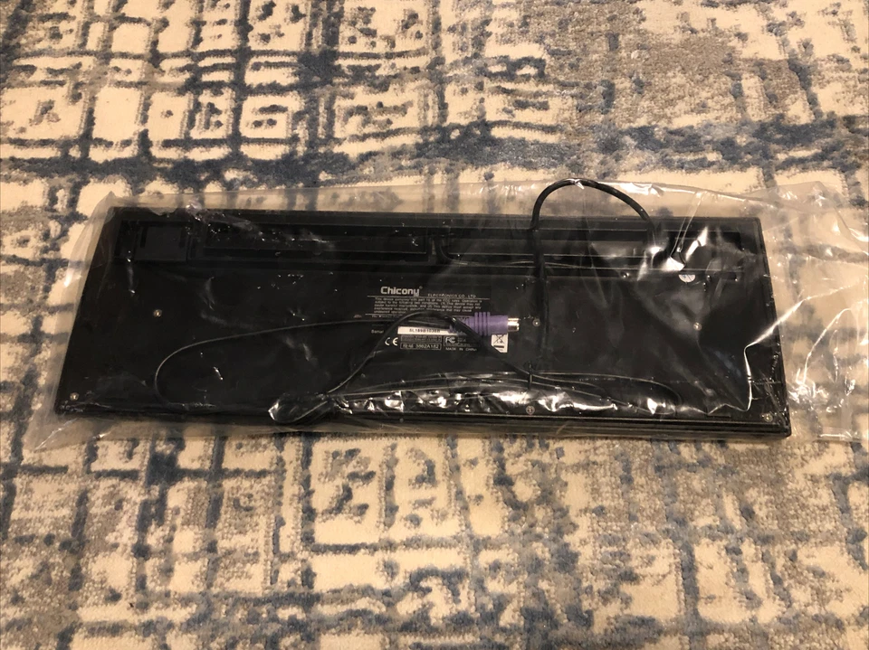 Chicony Black PS/2 Keyboard English KB-2961 - Image 2 of 4