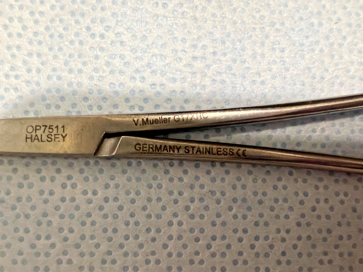 Set Of 2 V. Mueller G17XHC Crile-Wood Serrated Needle Holders | eBay