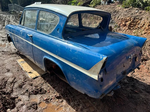 Ford Anglia Van 307e Thames Van Fast Ford 105E - Picture 10 of 17