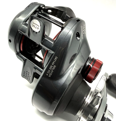 Shimano 24 Scorpion MD 300XG Right Handed Bait Casting Reel In Box