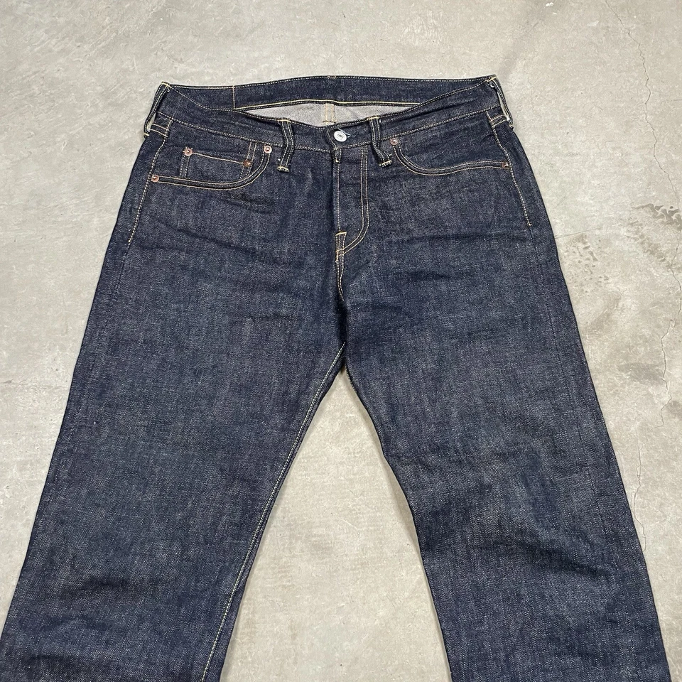 Lote de 33 pantalones de mezclilla crudos con ribete japonés de pierna recta de UES Jeans Foto 2 de 4
