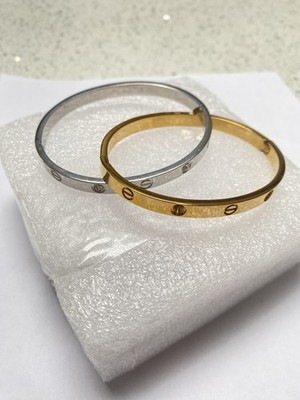 2 x neue Design Armreifen klassisch Geschenk Schmuck