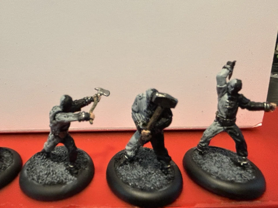 Batman Miniatures Game Arkham City Two-Face Gang And Joker Thug (Painted) - Image 2 of 4