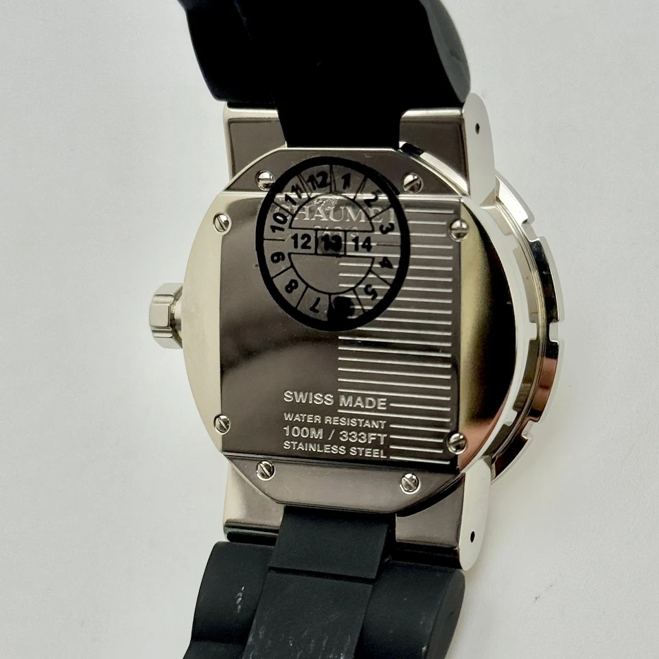 Reloj Chaumet Clase Uno 33 mm Cuarzo Negro Diamante Dial y Bisel Damas W17229.33G Foto 3 de 4