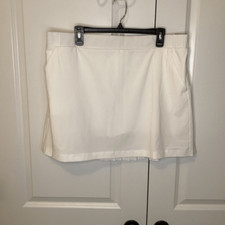NWT Ladies Calia By Carrie Underwood Golf / Tennis Skort white XL