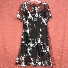 EMBROIDERED Floral Pattetn Mesh Overlay Splice Flutter Sleeve Black/Blu Dress XL