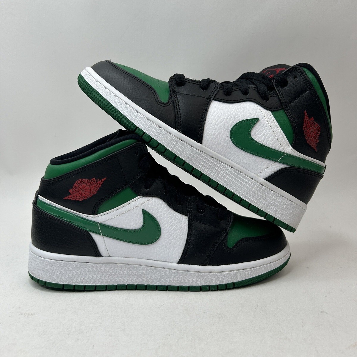 Nike Air Jordan 1 Retro Mid GS “Pine Green/Pine Toe” 554725 Nike Air Jordan 1 Retro Mid GS “Pine Green/Pine Toe” 554725
