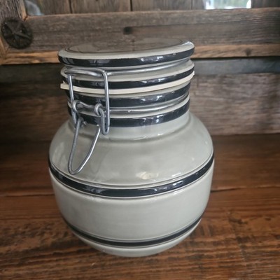 Vintage COMOY'S of London Ceramic Tobacco Jar. Made In Italy, 6.5in Rare!