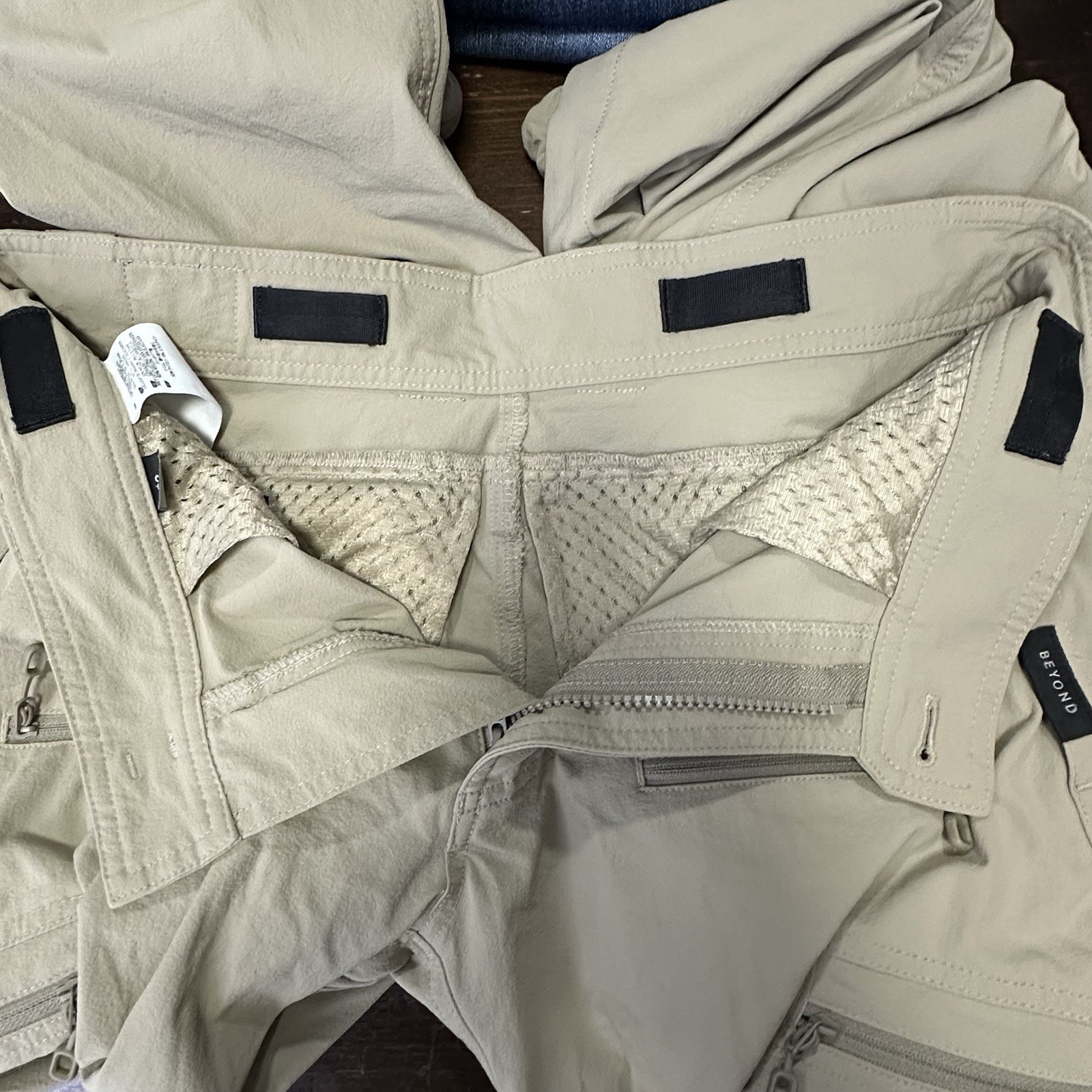 Beyond Clothing Systems Men’s Beige Velox Softshell Pants Size 32 Short