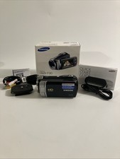 Samsung HMX-F90 Camcorder 52x Optical Zoom HD CMOS Sensor Black Bundle: Tested