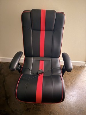 Pedestal Gaming Chair- Bluetooth with Built-in Sound. Perfect condition