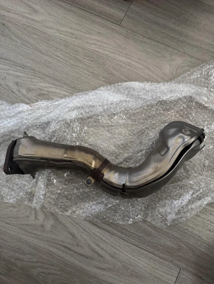 22 Toyota GR86 Exhaust Manifold Header With Over Pipe. - Image 4 of 4