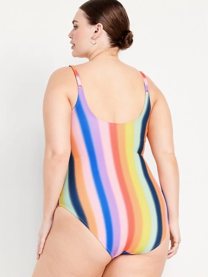 Traje de baño Old Navy de una pieza para mujer arco iris a rayas talla pequeña o mediana Foto 2 de 2